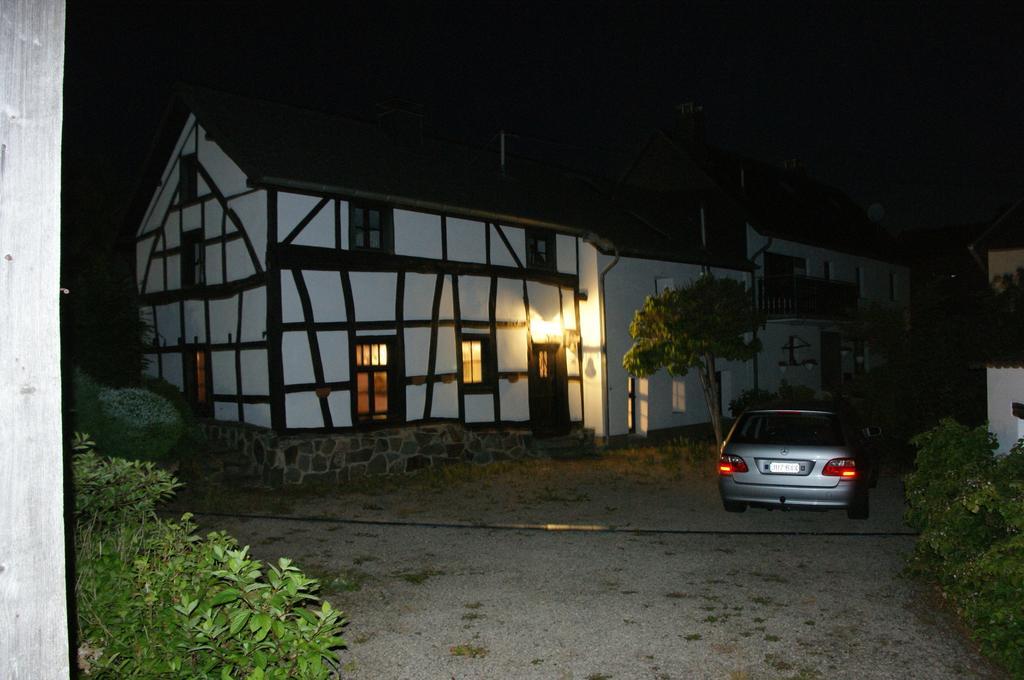 Authentiek Eifelhuis Hecken Cameră foto